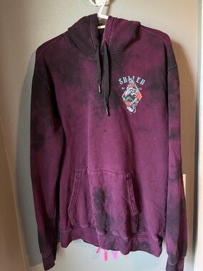 Maroon Graphic Sullen Hoodie Sweatshirt - Men's Casual Pullover